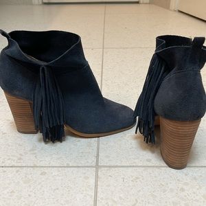 Crown Vintage Blue suede fringed booties (8)